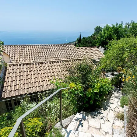 Sarakinatika House Villa