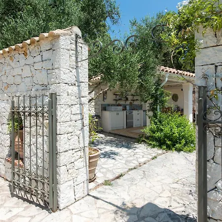 Villa Sarakinatika House