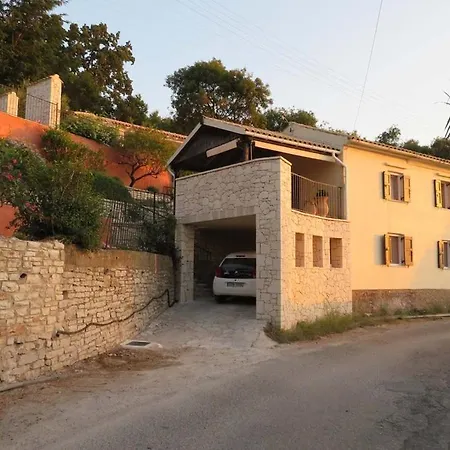 Villa Sarakinatika House Porta