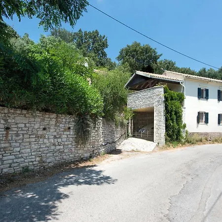 Sarakinatika House Villa *